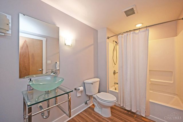 353 W Fourth Street, Cincinnati, OH 45202