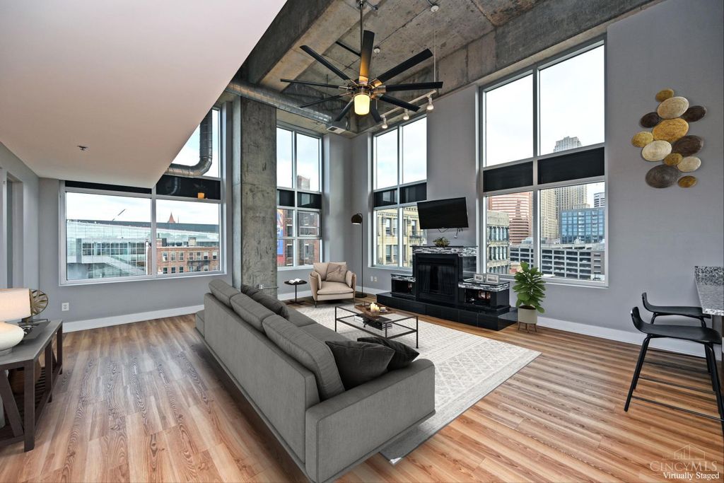 353 W Fourth Street, Cincinnati, OH 45202
