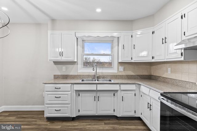 1825 SHEEPFORD ROAD RD, Mechanicsburg, PA 17055