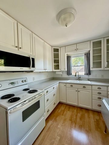 116 East Street, Kellogg, IA 50135