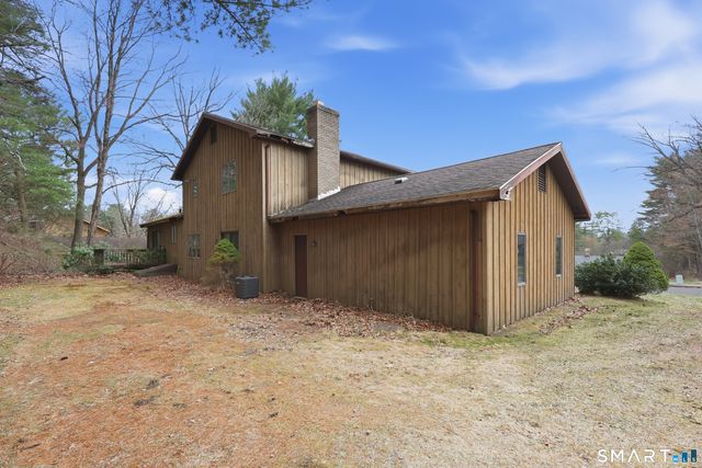 45 Quail Hollow Drive, Southington, CT 06489