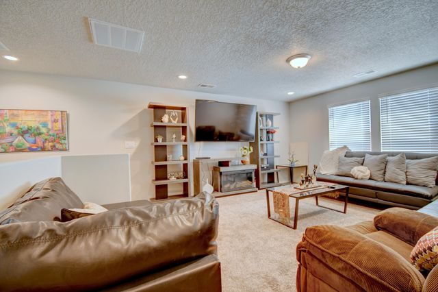 2009 Hubbard Street SE, Albuquerque, NM 87123