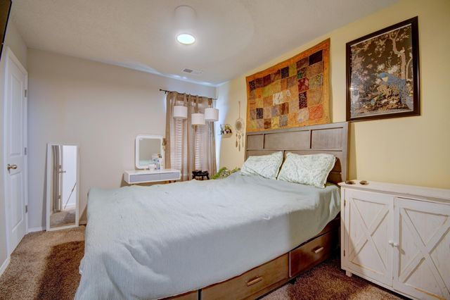 2009 Hubbard Street SE, Albuquerque, NM 87123