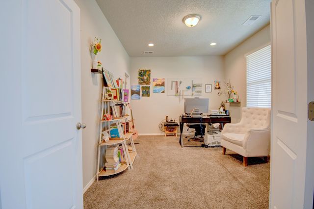 2009 Hubbard Street SE, Albuquerque, NM 87123
