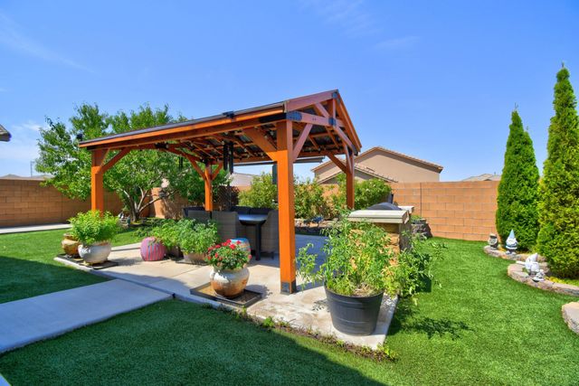 2009 Hubbard Street SE, Albuquerque, NM 87123
