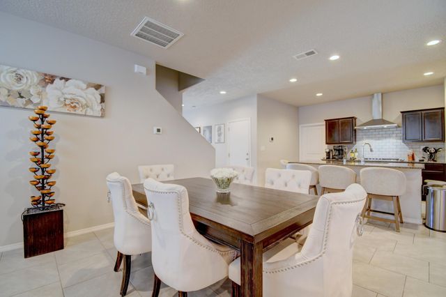 2009 Hubbard Street SE, Albuquerque, NM 87123
