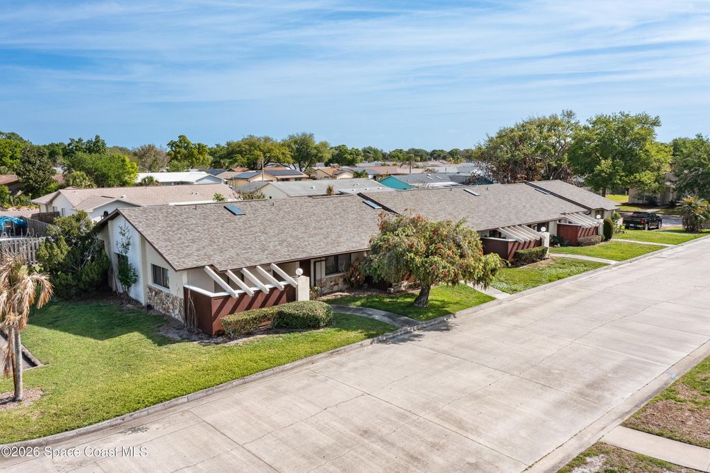 2106 Foxwood Drive, Melbourne, FL 32935
