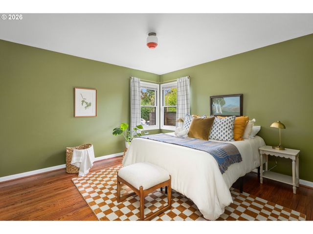 626 Se 42ND Ave, Portland, OR 97215