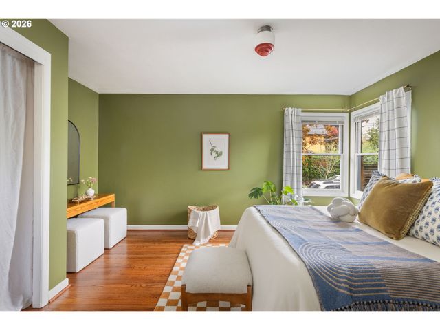 626 Se 42ND Ave, Portland, OR 97215