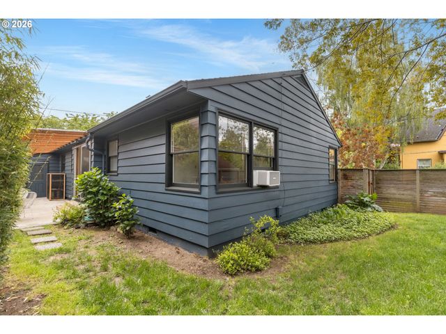 626 Se 42ND Ave, Portland, OR 97215