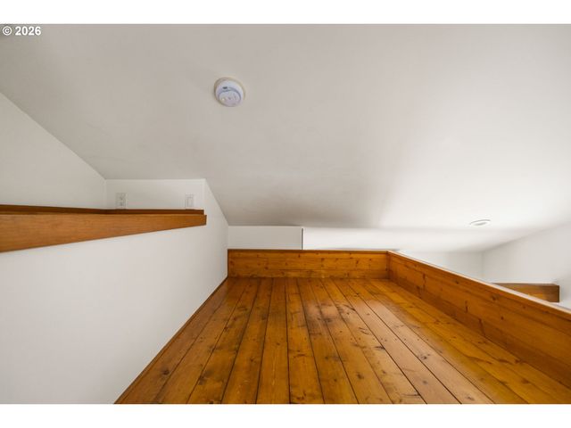 626 Se 42ND Ave, Portland, OR 97215