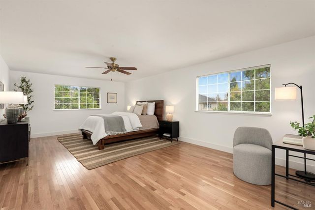 410 Tee Dr, Healdsburg, CA 95448