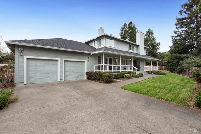 410 Tee Dr, Healdsburg, CA 95448
