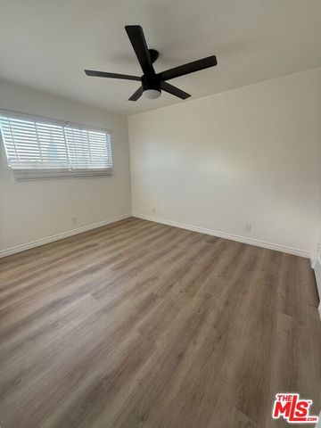 6544 S Victoria Avenue, Los Angeles, CA 90043