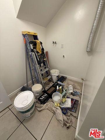 6544 S Victoria Avenue, Los Angeles, CA 90043