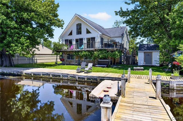 3484 Horseshoe Island Rd, Clay, NY 13041