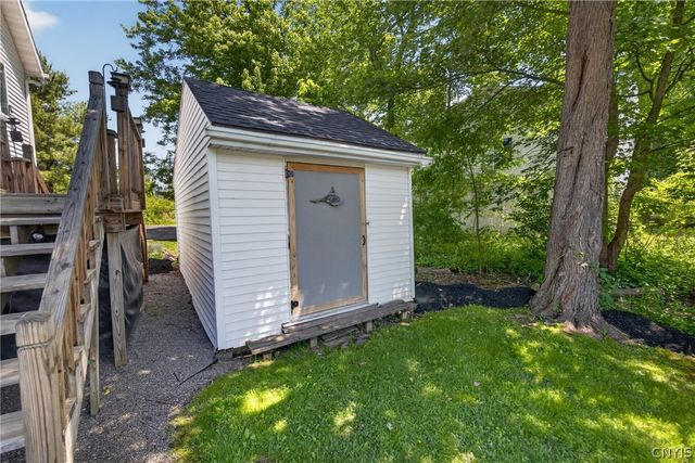 3484 Horseshoe Island Rd, Clay, NY 13041