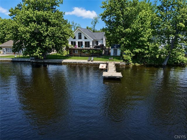 3484 Horseshoe Island Rd, Clay, NY 13041