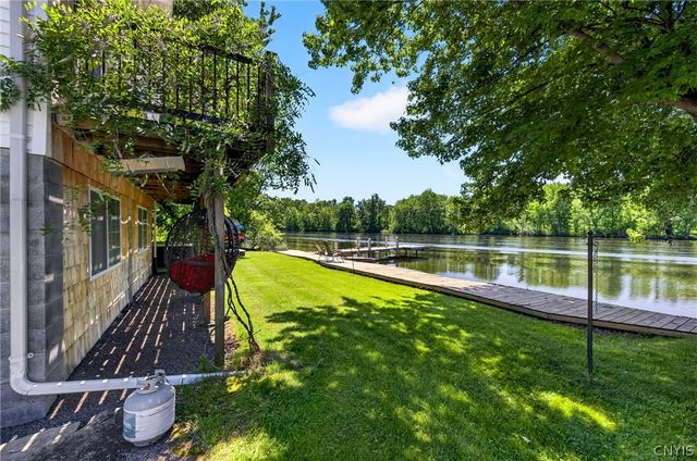 3484 Horseshoe Island Rd, Clay, NY 13041