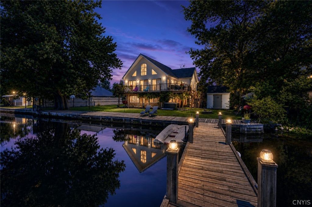 3484 Horseshoe Island Rd, Clay, NY 13041