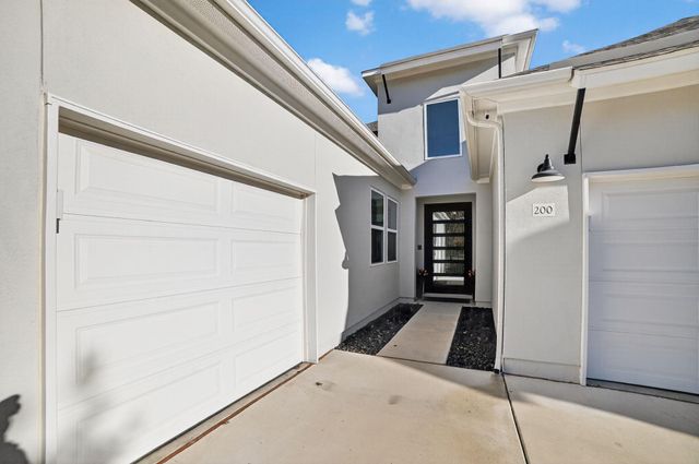 200 Alava WAY, Liberty Hill, TX 78642