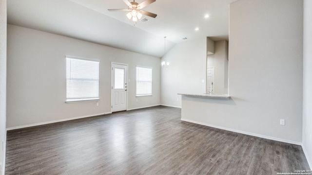 412-414 Emma Dr, New Braunfels, TX 78130