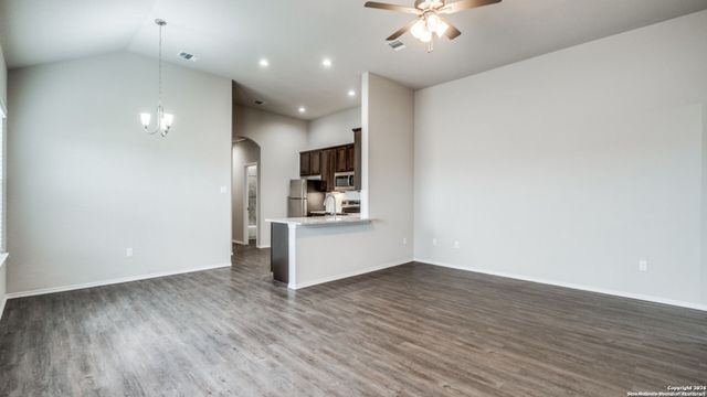 412-414 Emma Dr, New Braunfels, TX 78130