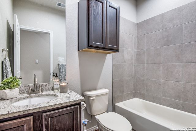 412-414 Emma Dr, New Braunfels, TX 78130