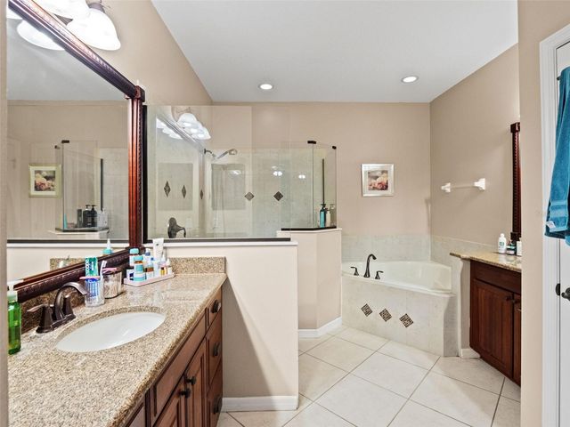 2137 VELVET LEAF DRIVE, Ocoee, FL 34761