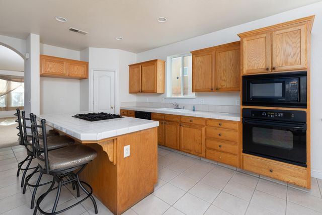 2681 Wrenwood Avenue, Clovis, CA 93611