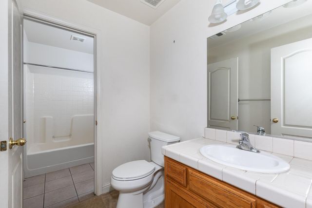 2681 Wrenwood Avenue, Clovis, CA 93611