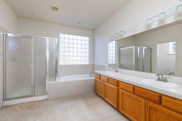 2681 Wrenwood Avenue, Clovis, CA 93611