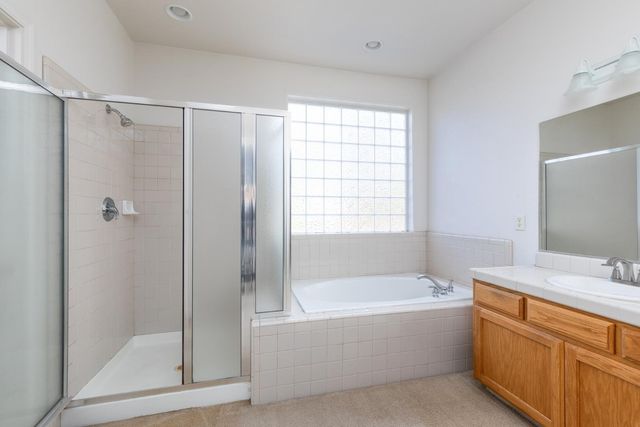 2681 Wrenwood Avenue, Clovis, CA 93611