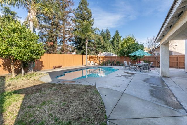 2681 Wrenwood Avenue, Clovis, CA 93611