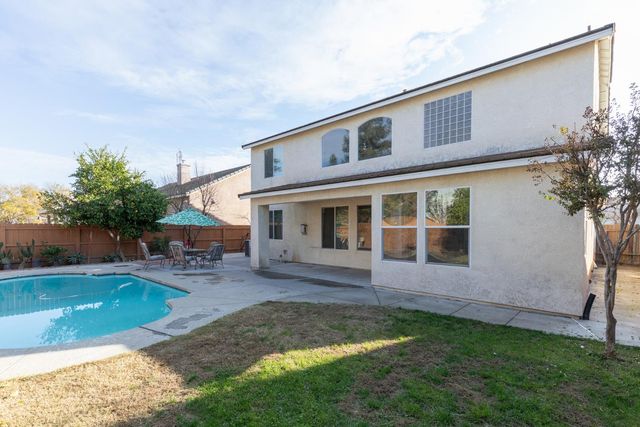 2681 Wrenwood Avenue, Clovis, CA 93611