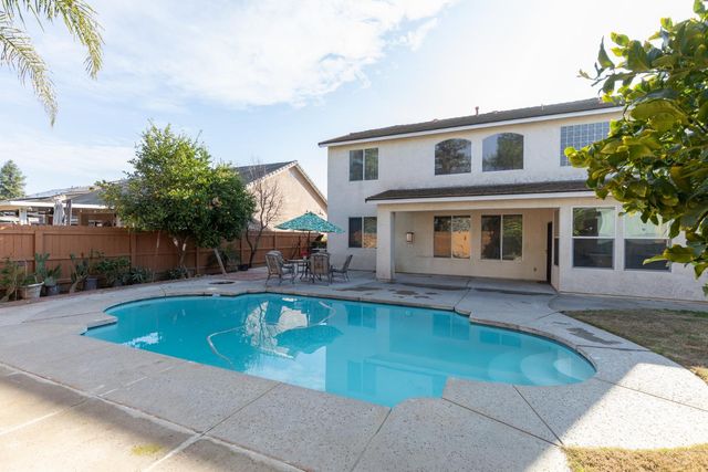 2681 Wrenwood Avenue, Clovis, CA 93611