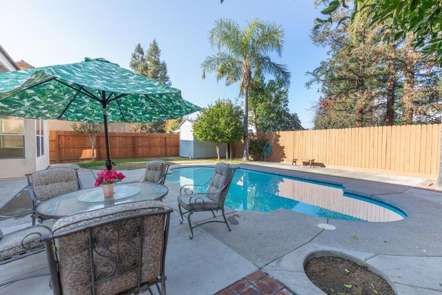 2681 Wrenwood Avenue, Clovis, CA 93611