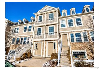 1097 Foxboro, Troy, MI 48083