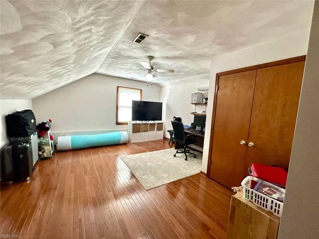 831 Mildenhall DR, Chesapeake, VA 23322