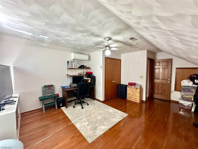 831 Mildenhall DR, Chesapeake, VA 23322