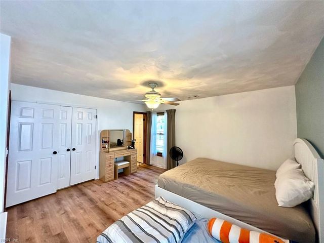 831 Mildenhall DR, Chesapeake, VA 23322