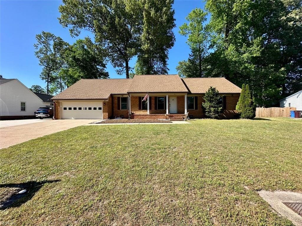 831 Mildenhall DR, Chesapeake, VA 23322