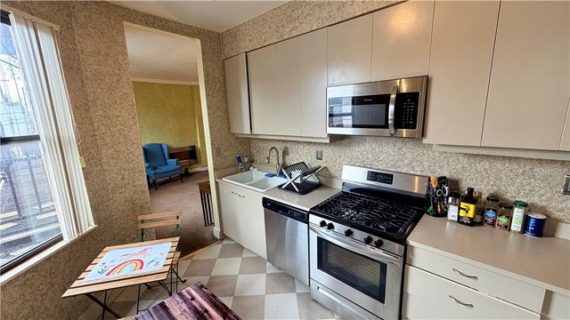 200 S Millvale Ave 202, Bloomfield, PA 15224