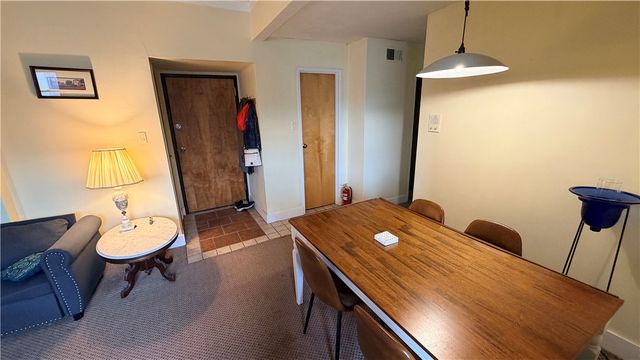 200 S Millvale Ave 202, Bloomfield, PA 15224