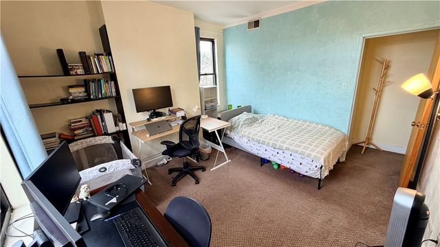200 S Millvale Ave 202, Bloomfield, PA 15224