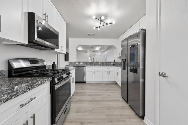 9111 Grand Villa Lane, Richmond, TX 77407