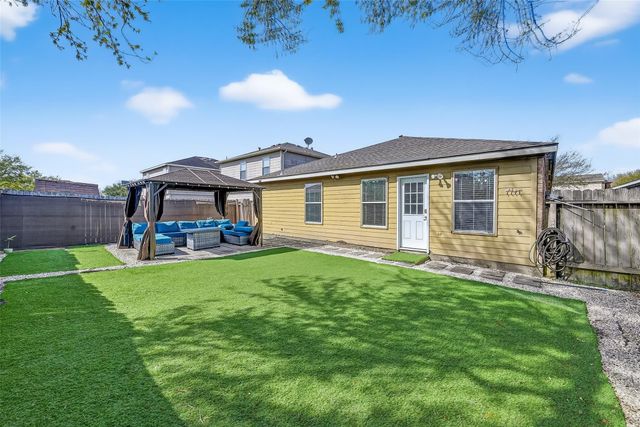 9111 Grand Villa Lane, Richmond, TX 77407