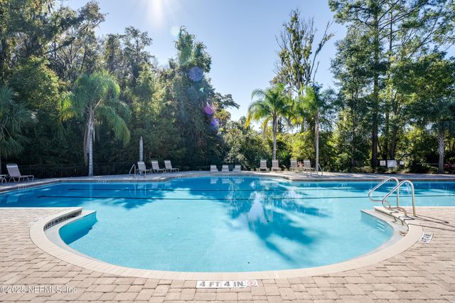 15696 NORTHSIDE Drive E, Jacksonville, FL 32218