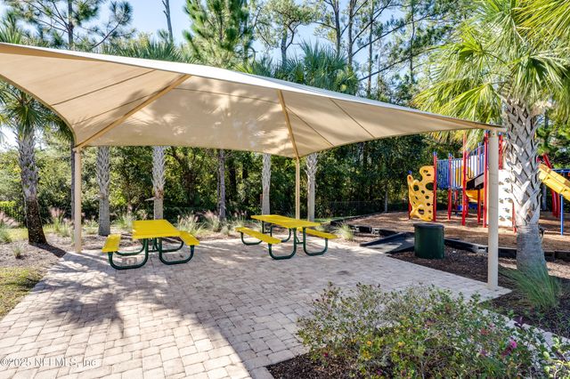 15696 NORTHSIDE Drive E, Jacksonville, FL 32218