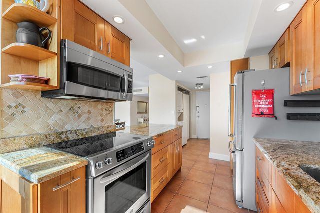 1200 S Ocean Boulevard 6b, Boca Raton, FL 33432